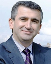 Fikret Albayrak